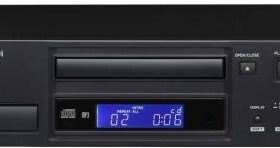 TASCAM CD-200i CD плеер с доком для iPod’а Wav/MP3, RCA/SPDIF, CD-Text, Anti-shock, CD pitch 12,5%,